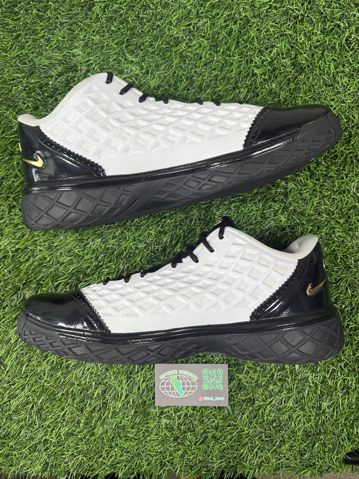 Kobe 3 “Mambacita” (Size 14)