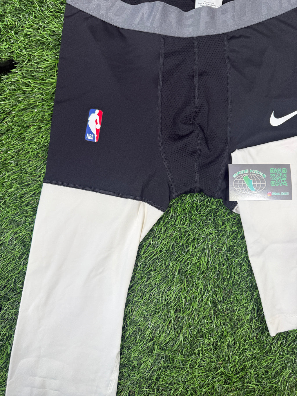 NBA Compression Pants (Size Large-T)