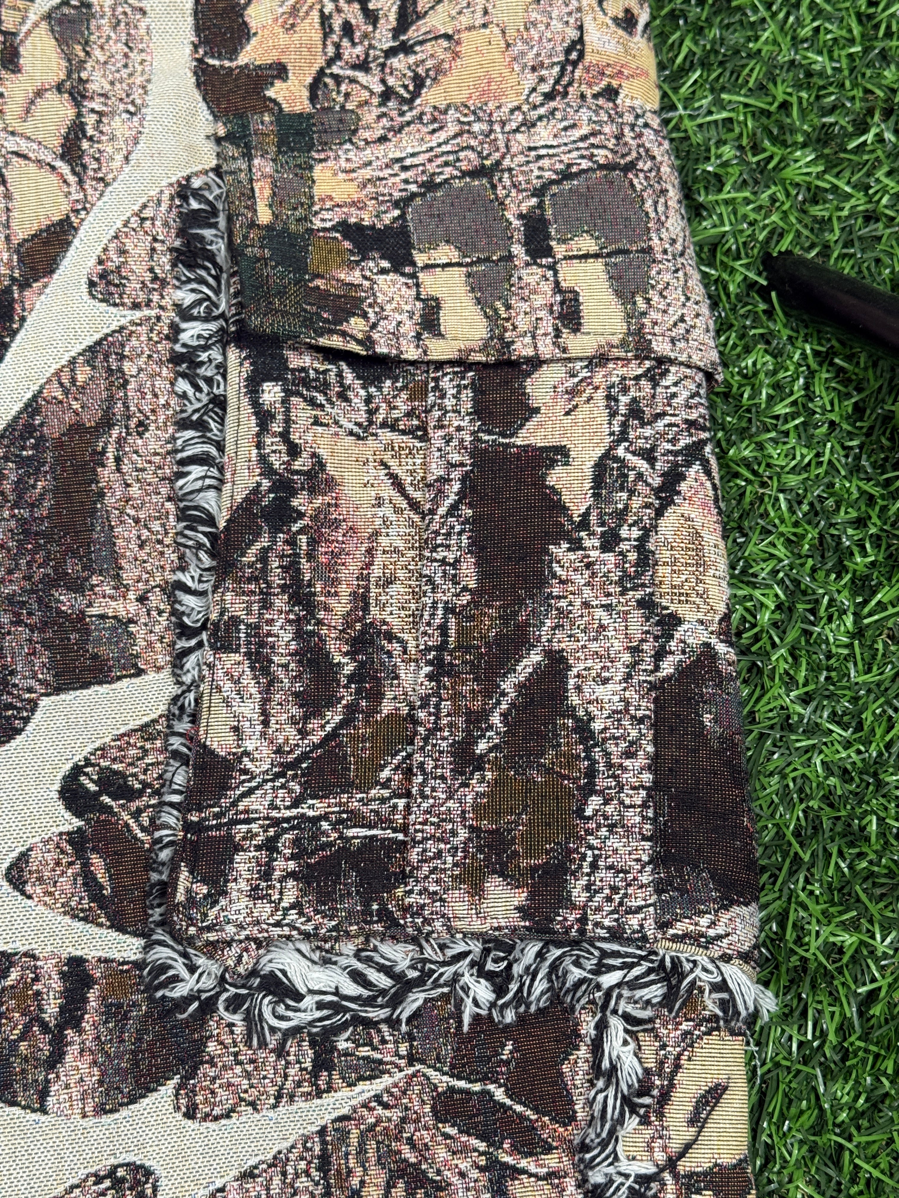 Tapestry Streetwear Pants (30 Waist)