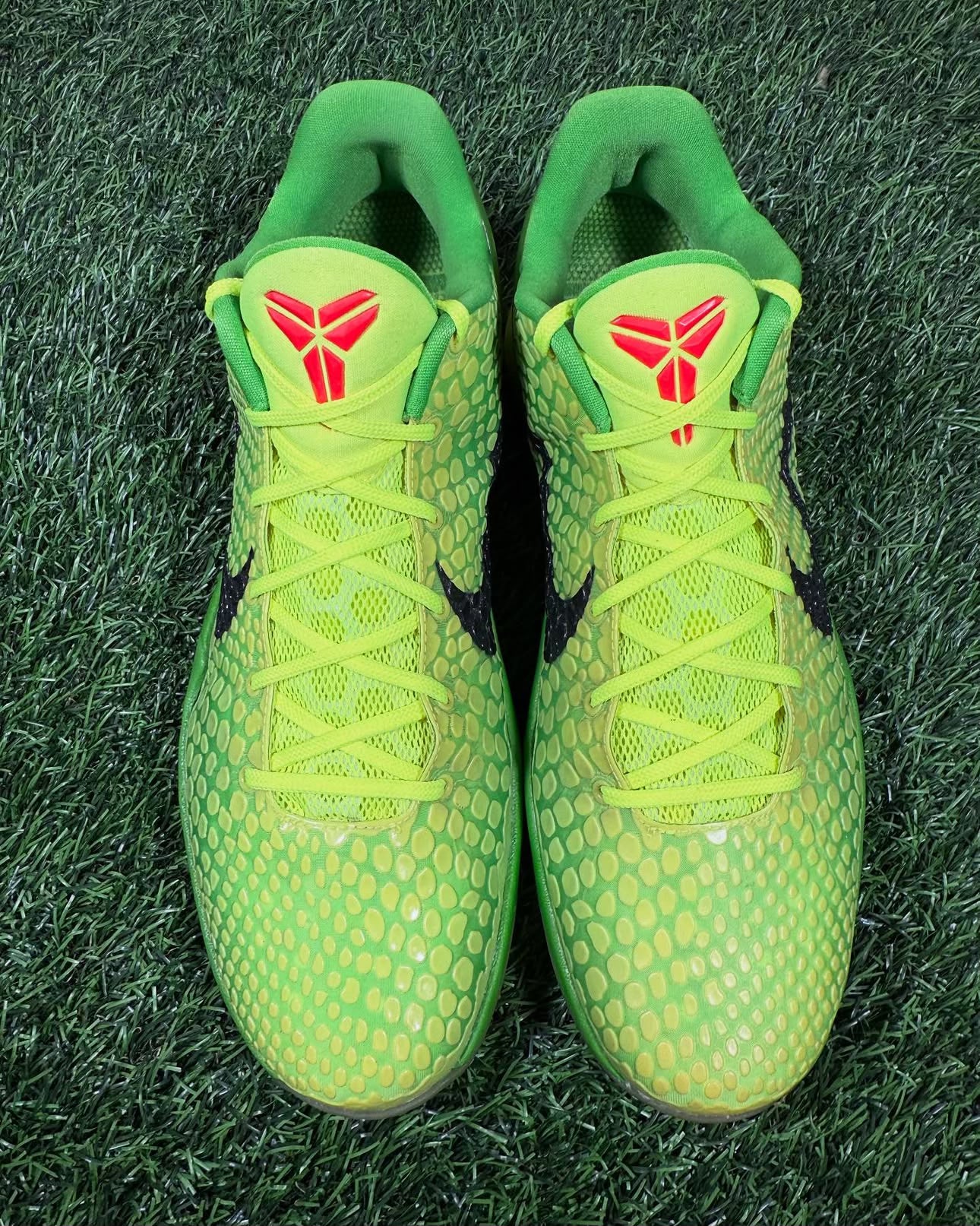 Kobe 6 OG “Grinch” (Size 13)