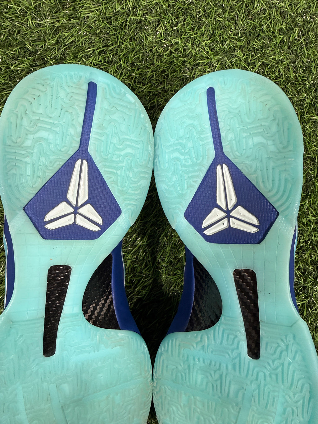 Kobe 5 “X-Ray” (Size 15)