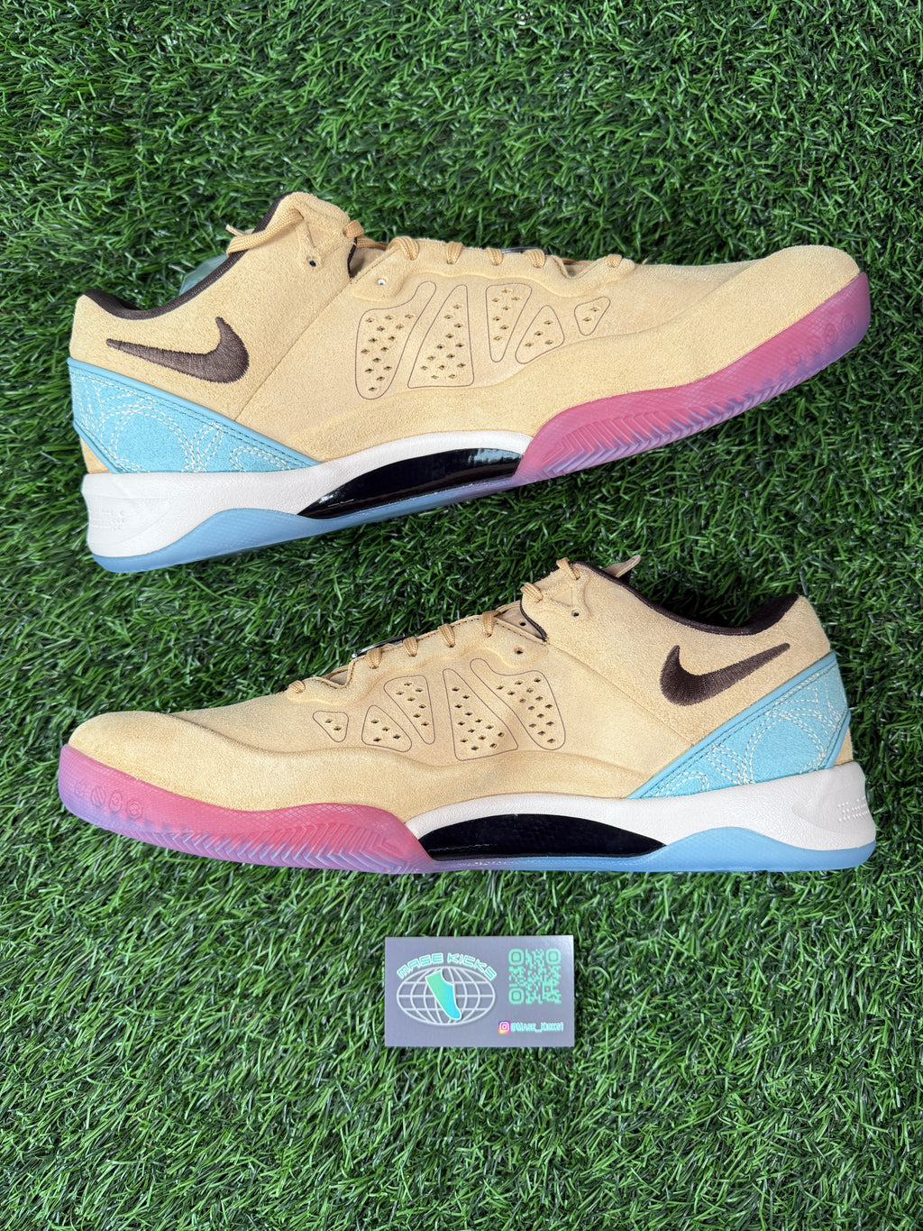 Kobe 8 “Siempre Hermanos” (Size 14)