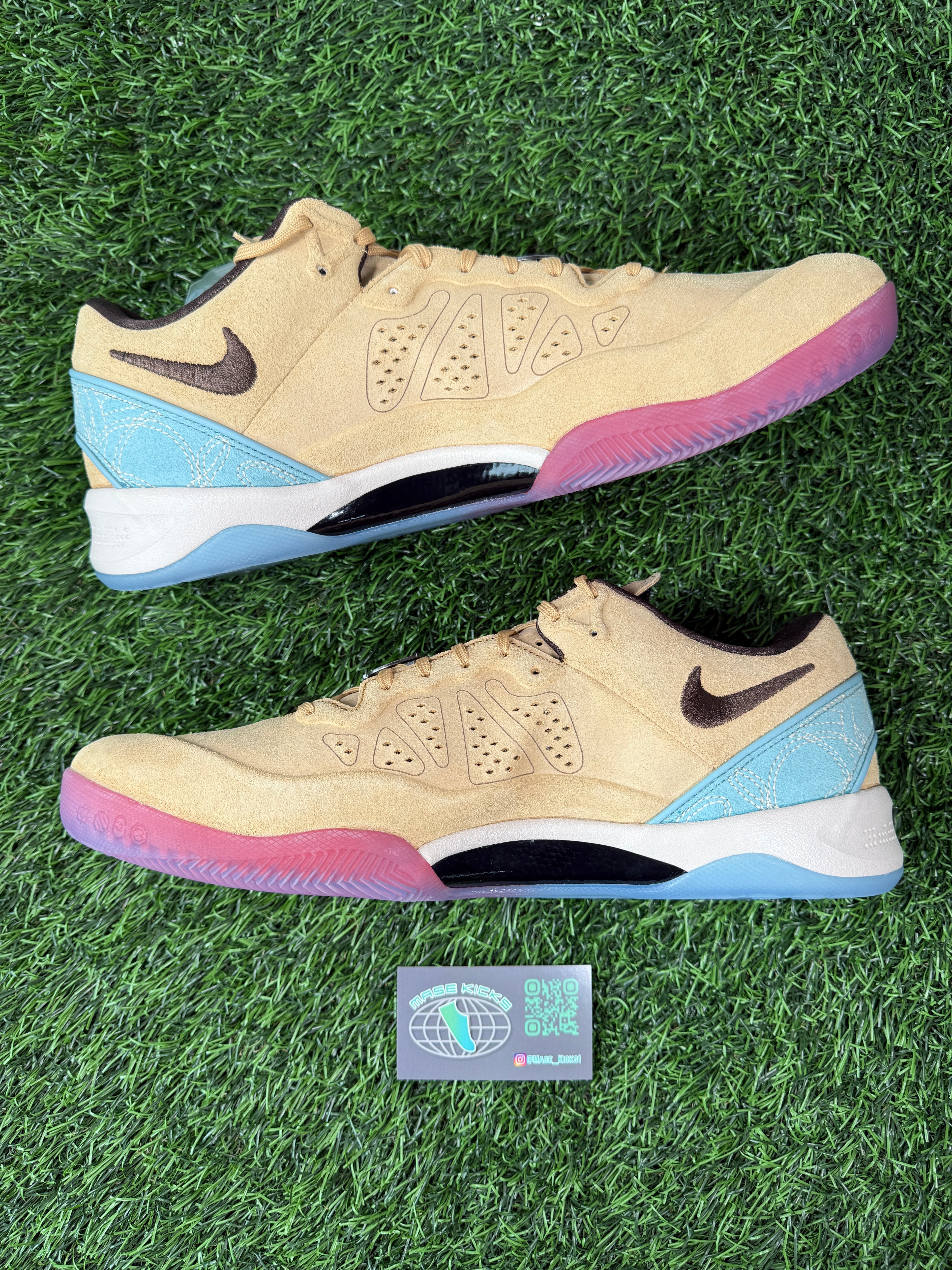 Kobe 8 “Siempre Hermanos” (Size 14)