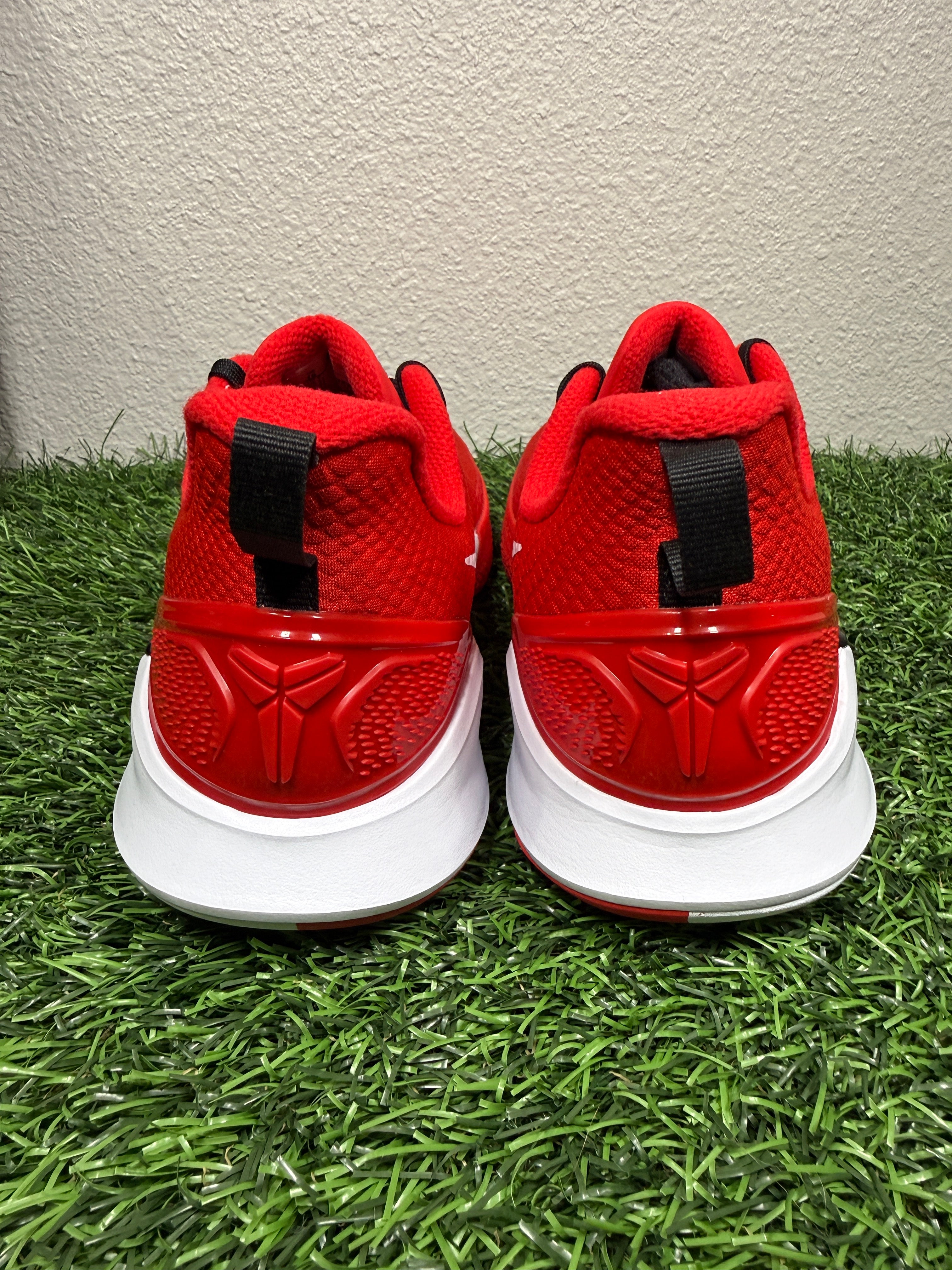 Mamba Focus TB “University Red” (Size 10)