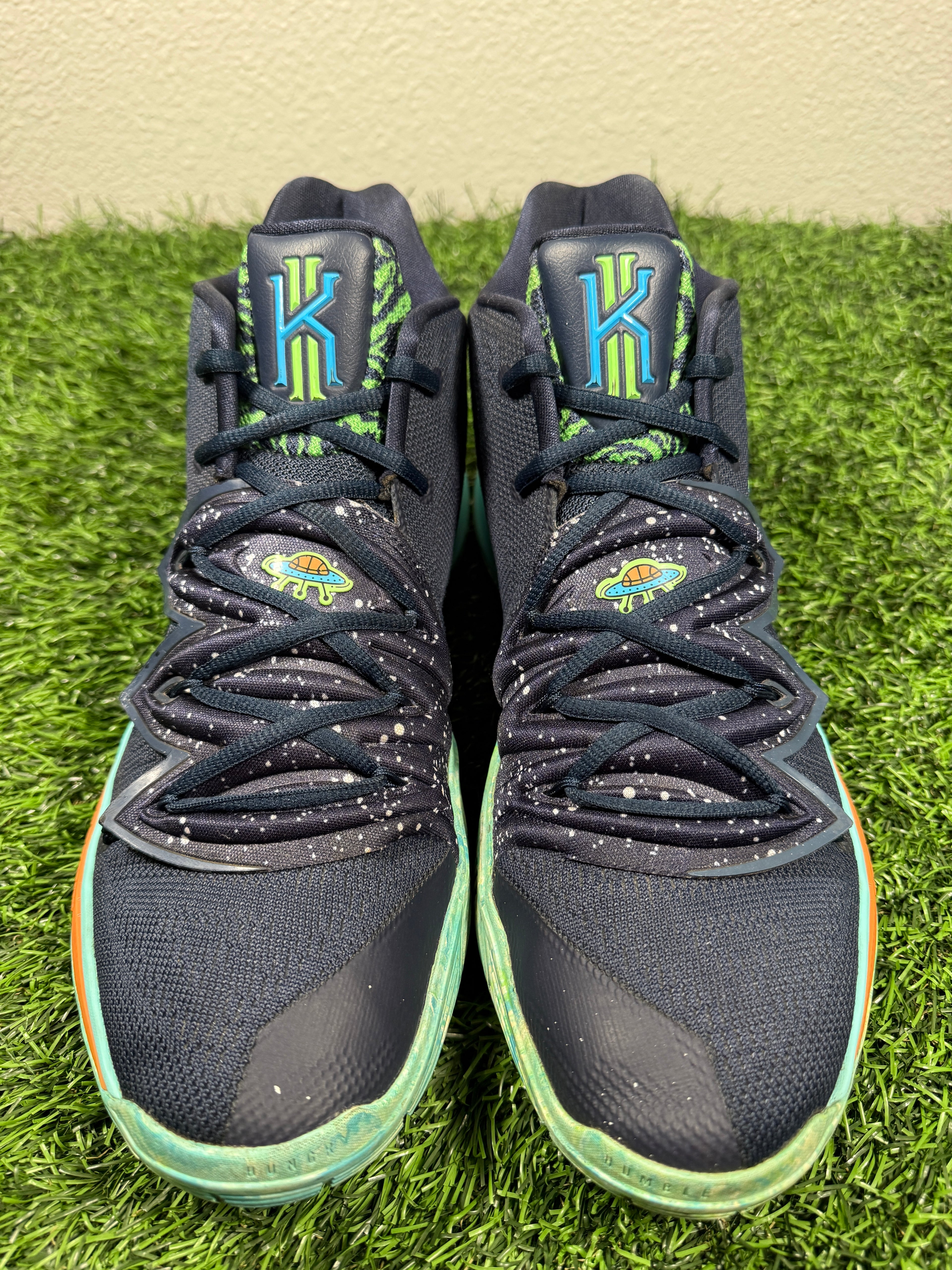 Kyrie 5 “UFO” (Size 13)