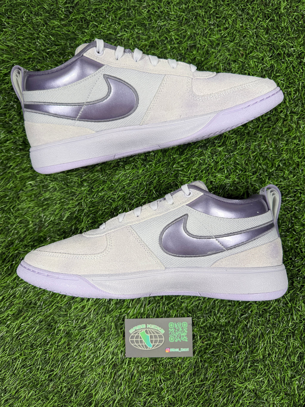 Book 1 “Lilac” (Size 11)