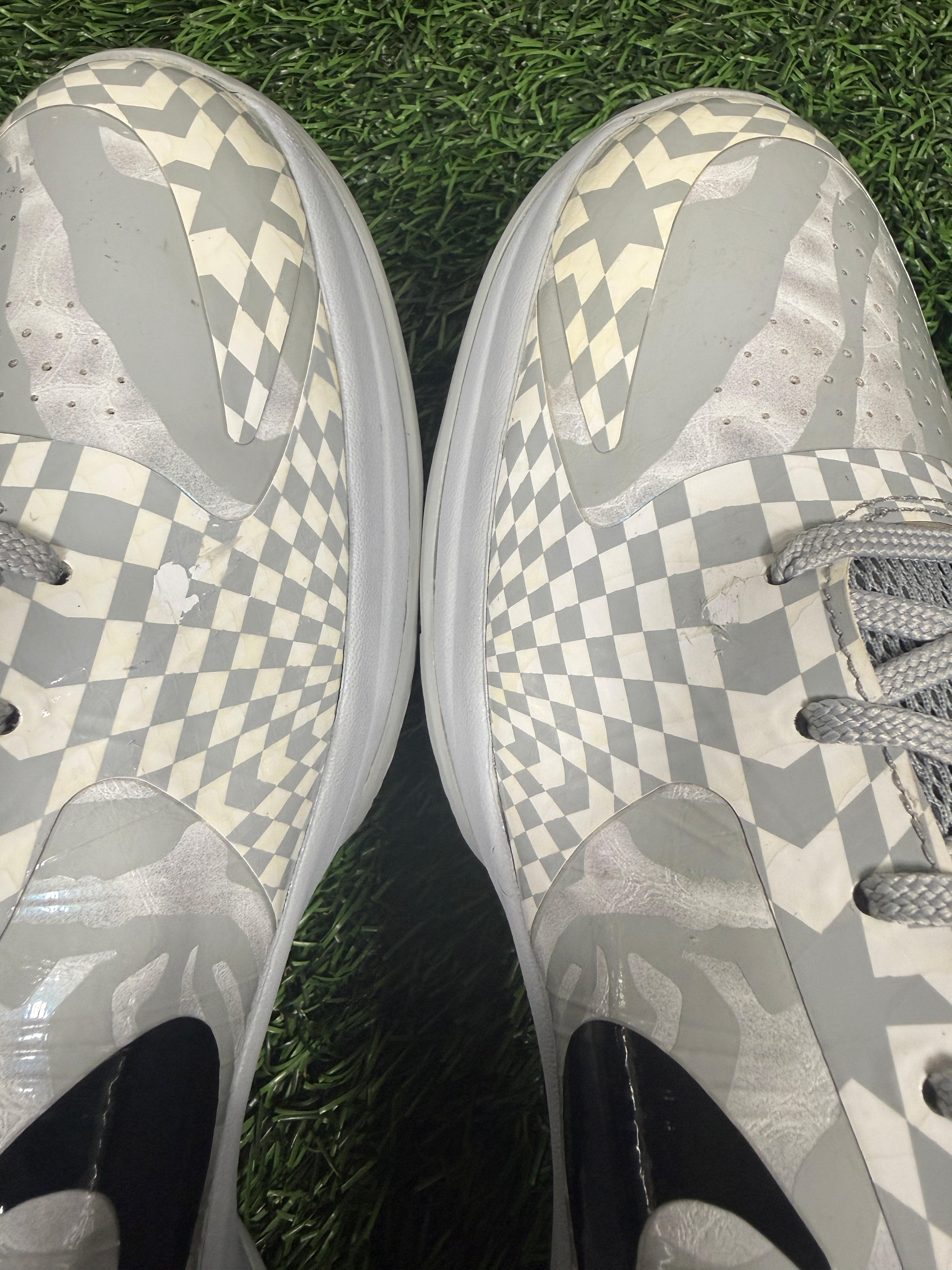 Kobe 5 “Zebra” (Size 14)