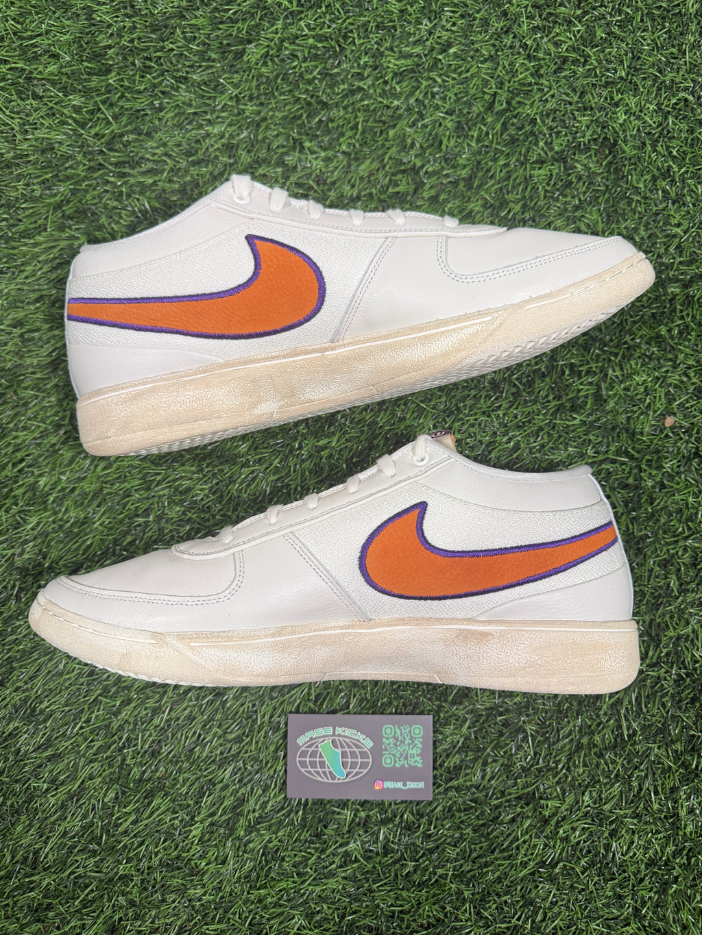 Book 1 “Valley” (Size 13)
