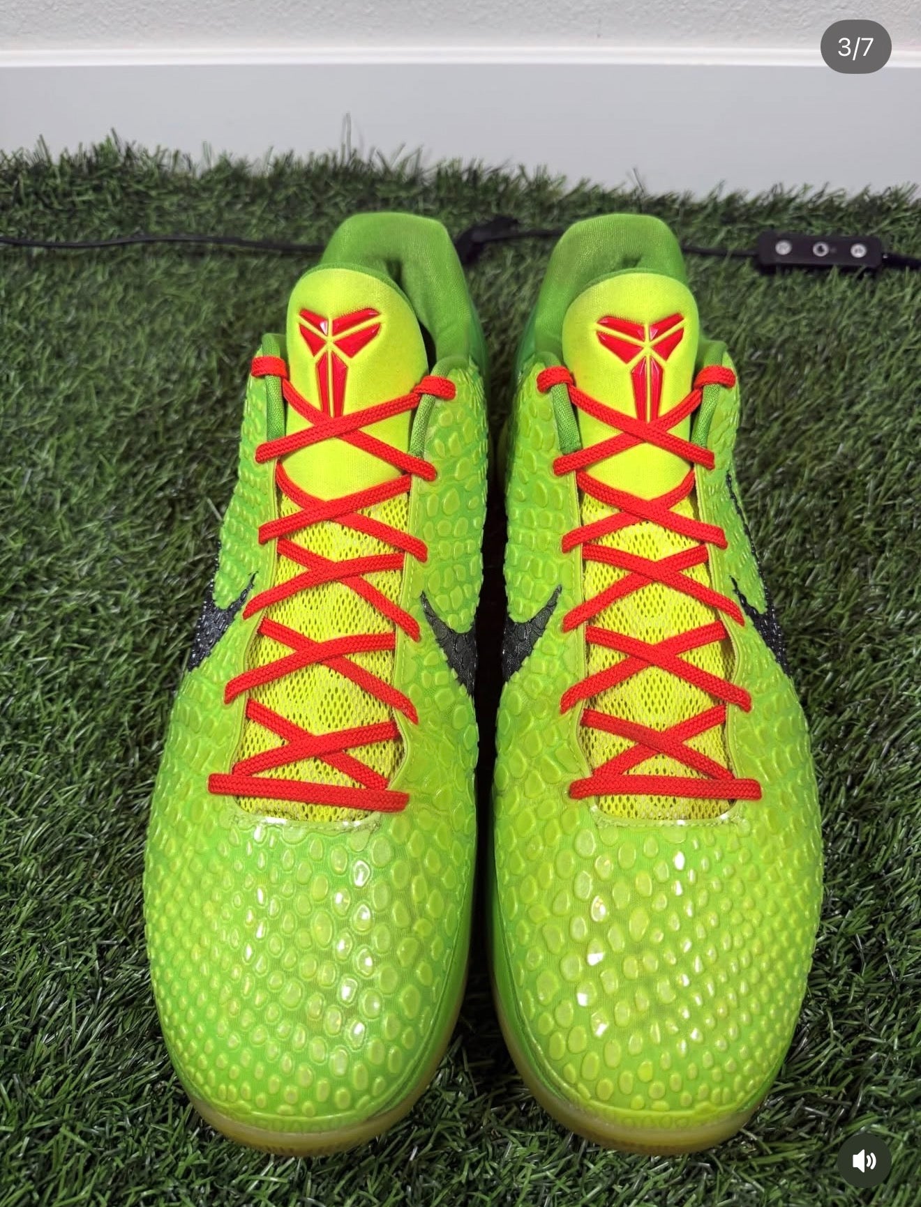 Kobe 6 Protro “Grinch” (Size 15)