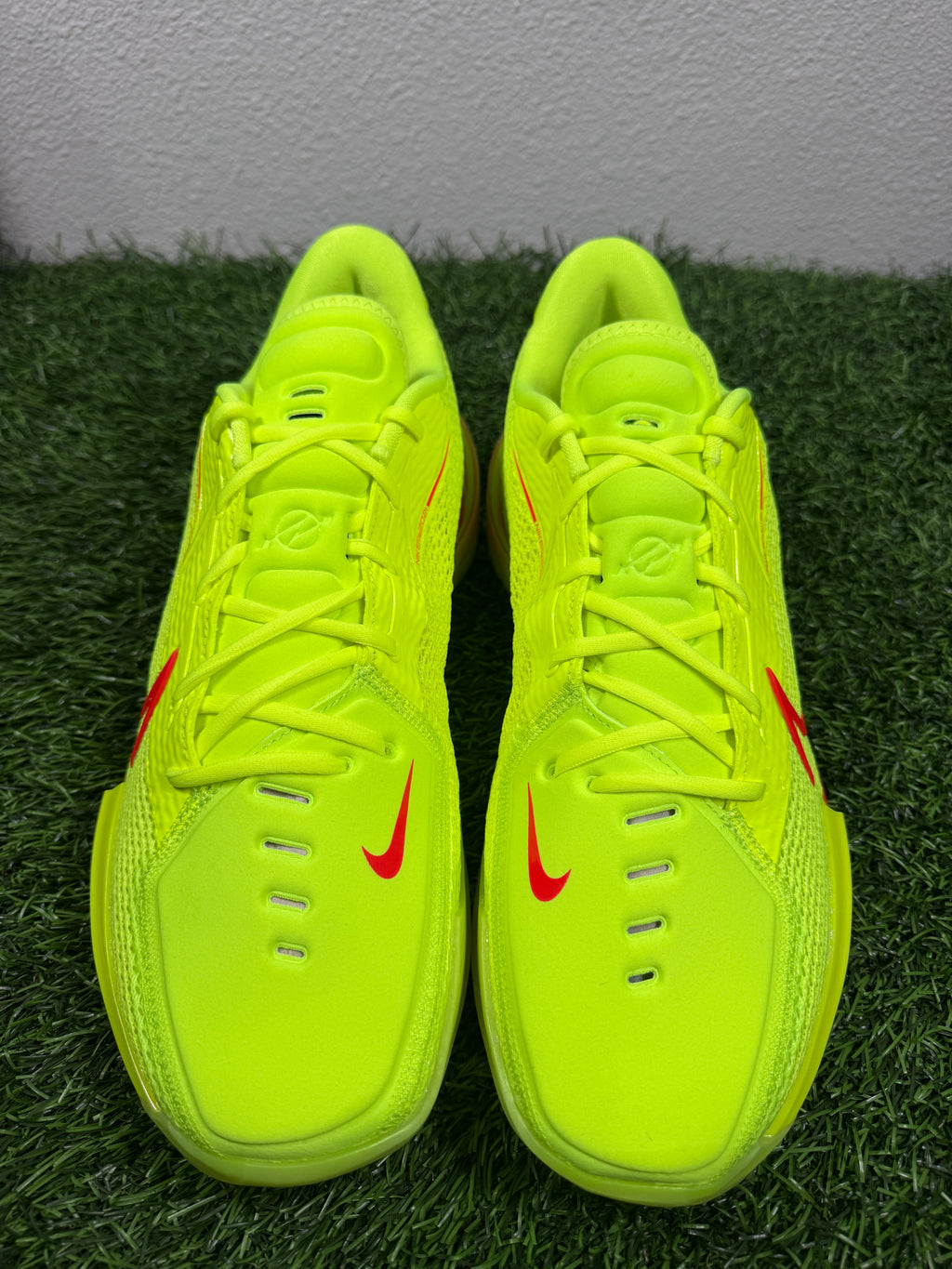 GT Cut 1 EYBL “Volt” (Size 15)
