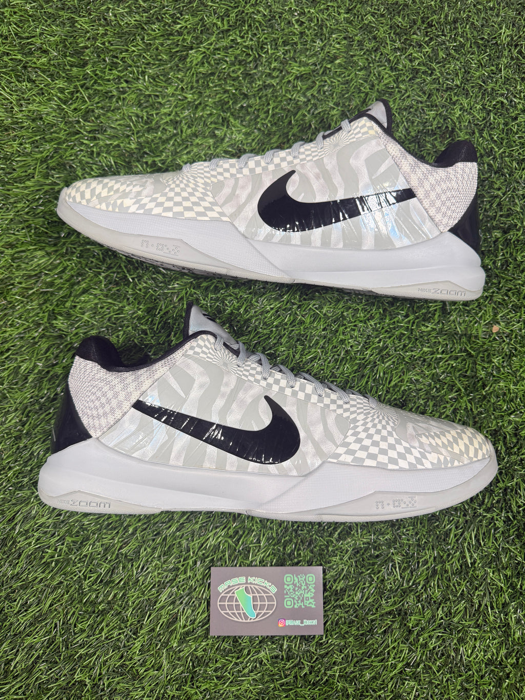 Kobe 5 “Zebra” (Size 14)