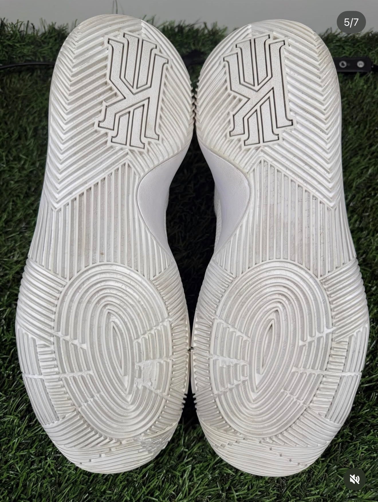 Kyrie 2 ID “Golden” (Size 13)