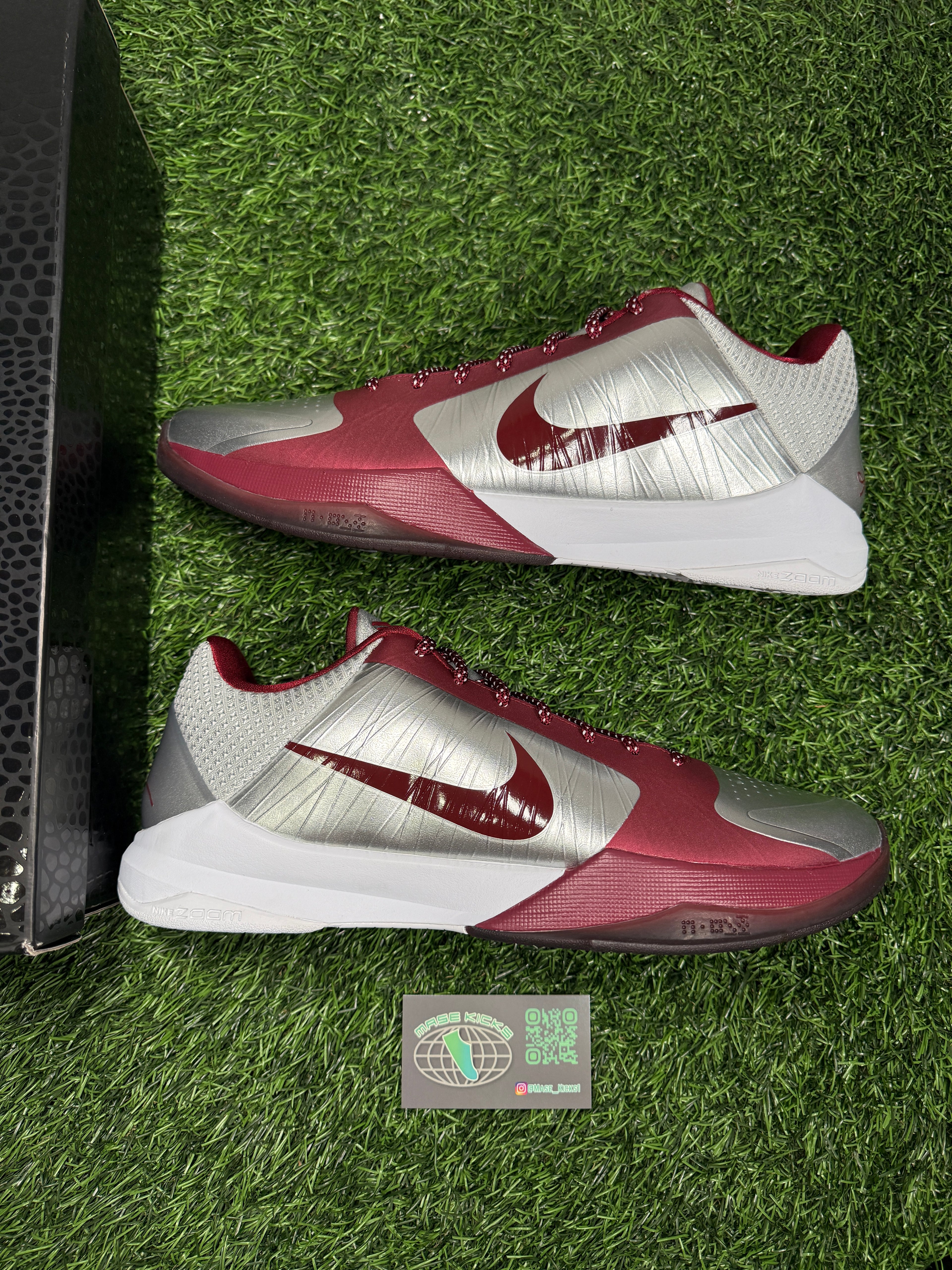 Kobe 5 “Lower Merion” (Size 14)